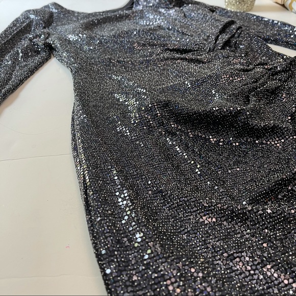 Xscape Kyhle Back Cutout Long Sleeve Gown - Picture 4 of 16